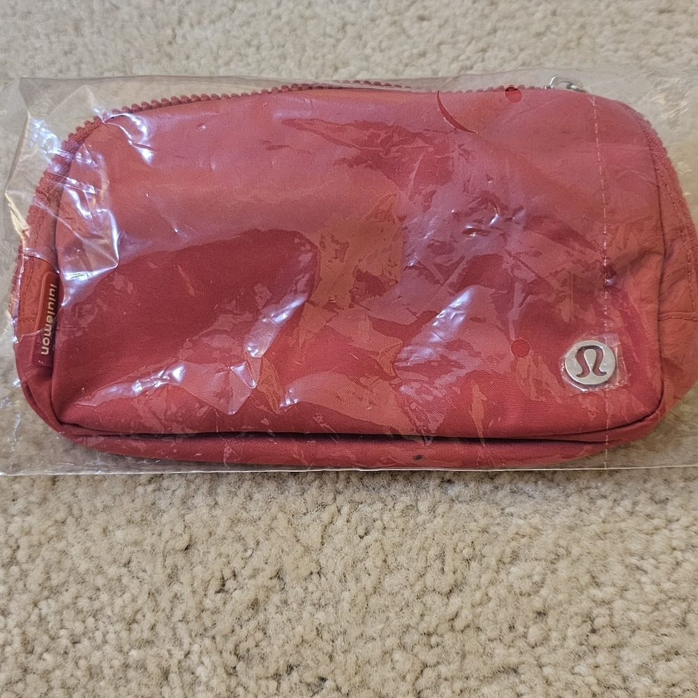 Lululemon Everywhere Belt Bag 1L Nwt Cerise Cherry Red Color